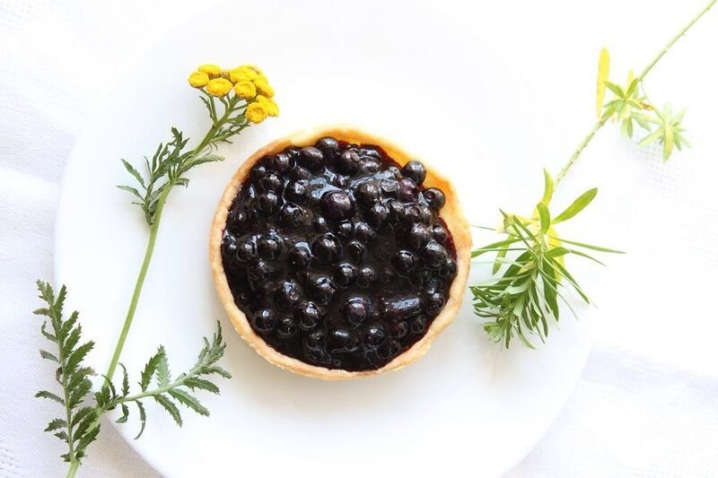 Atviras mėlynių pyragas