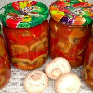 Pomidorų troškinys su pievagrybiais ir paprika žiemai