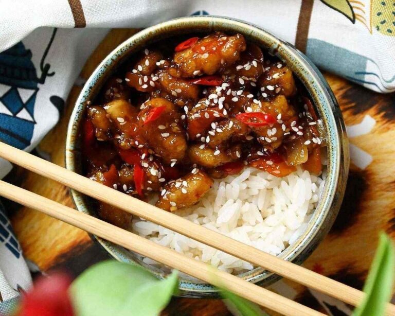 Paruošta traški vištiena medaus ir česnako padaže